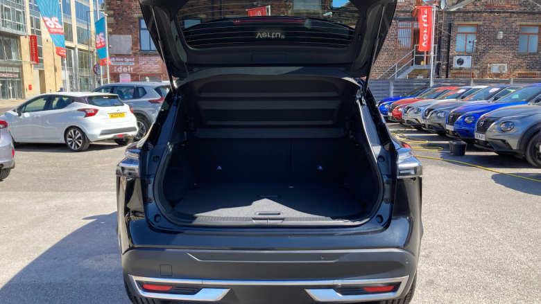 Nissan Qashqai 1.3 DiG-T MH N-Connecta 5dr Petrol Hatchback